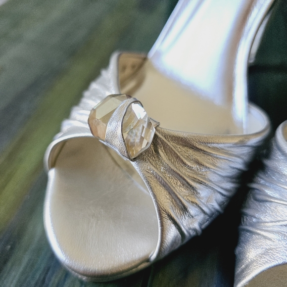 Stuart Weitzman Heels - Picture 3 of 8